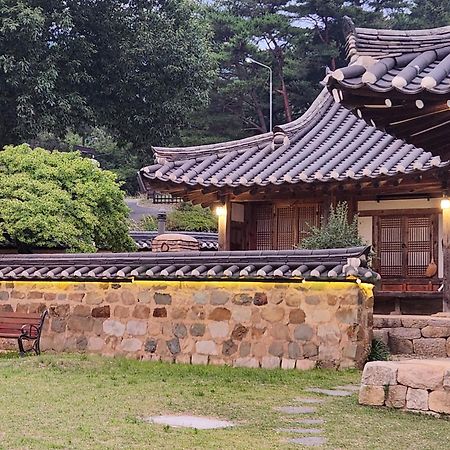 Dobong Seodang Gyeongju Esterno foto