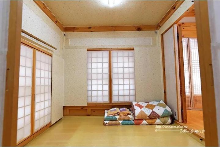 Dobong Seodang Gyeongju Esterno foto