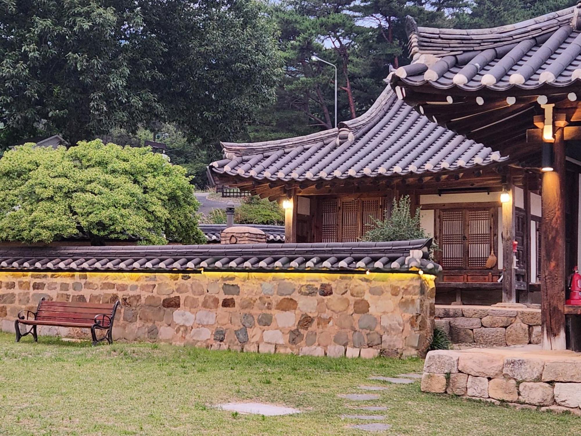 Dobong Seodang Gyeongju Esterno foto